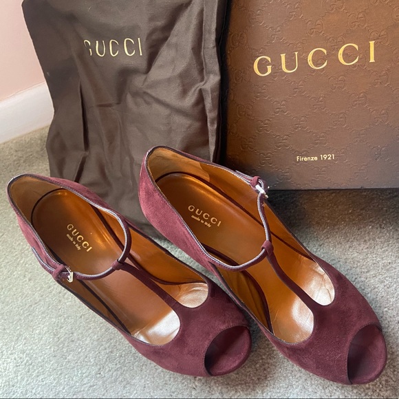 Gucci t-strap platform heels - Picture 2 of 4